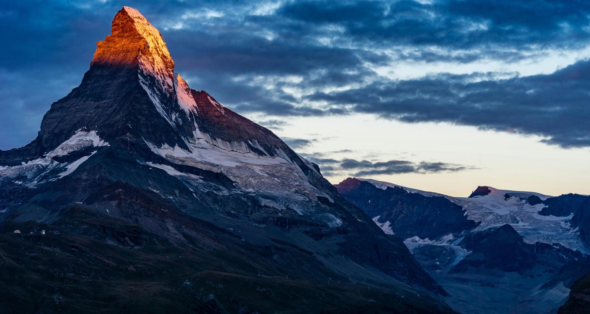 hero-full-width-desktop-layout-4